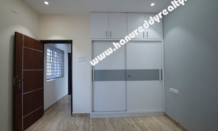 BHK Villa for Sale in Padur